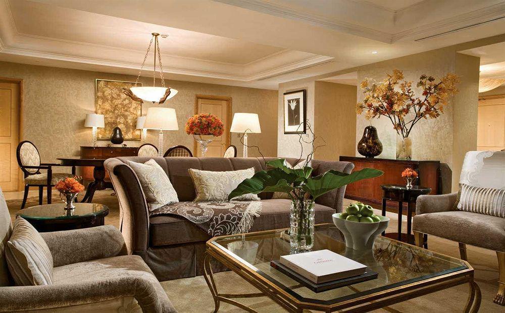 Mulia Senayan, 5*