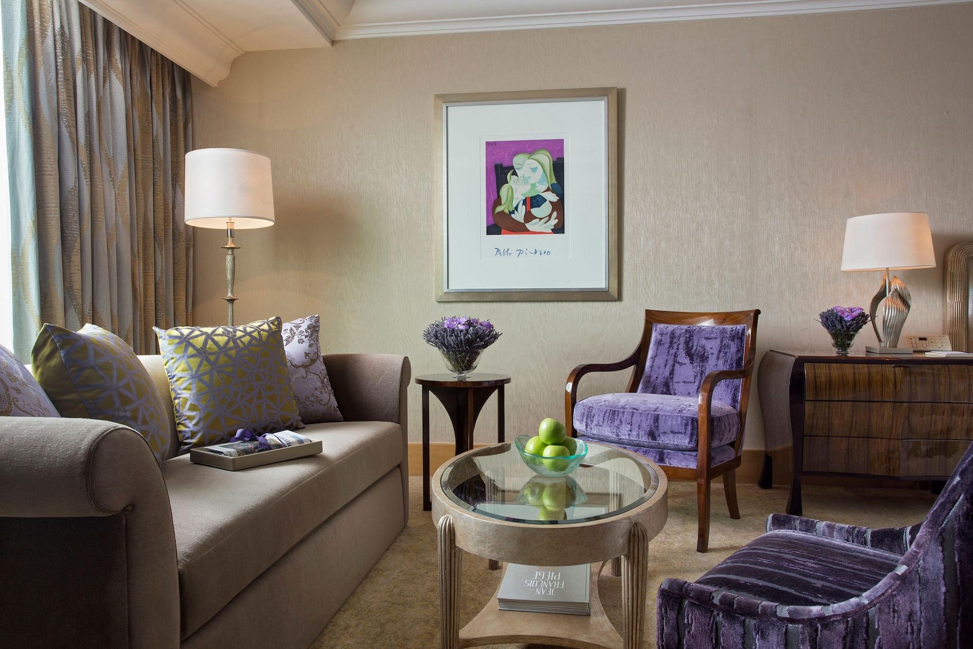 Mulia Senayan, 5*
