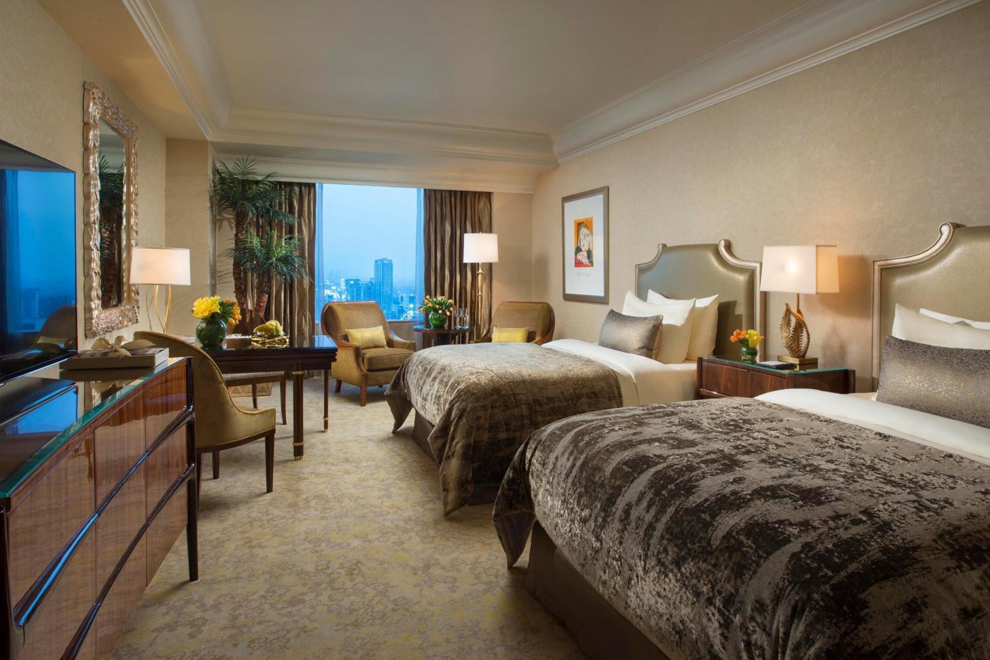 Mulia Senayan, 5*