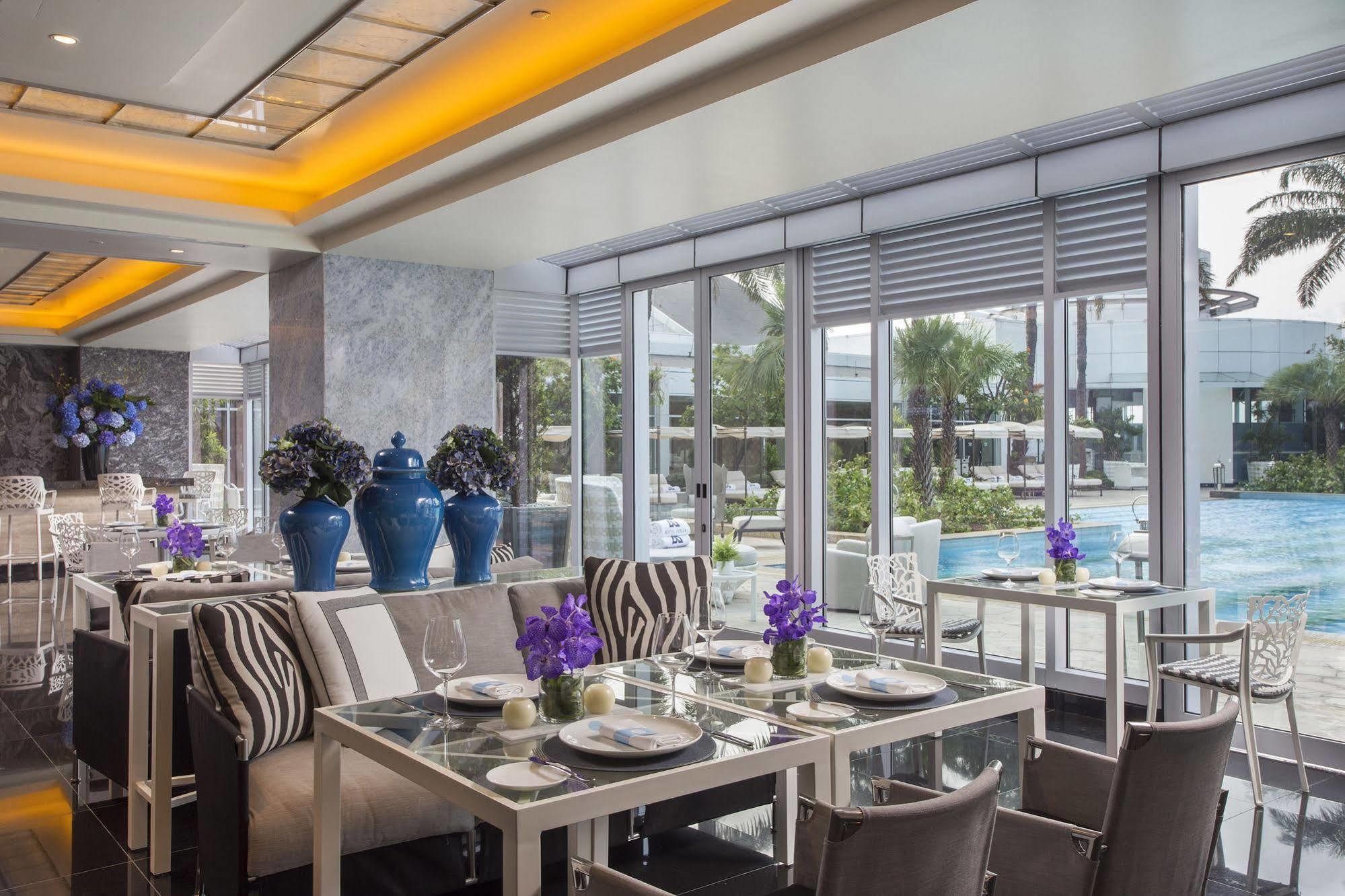 Hotel Mulia Senayan, 5*